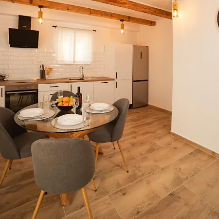 Kuca Mare Holiday home *